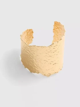 Strukturerat armband