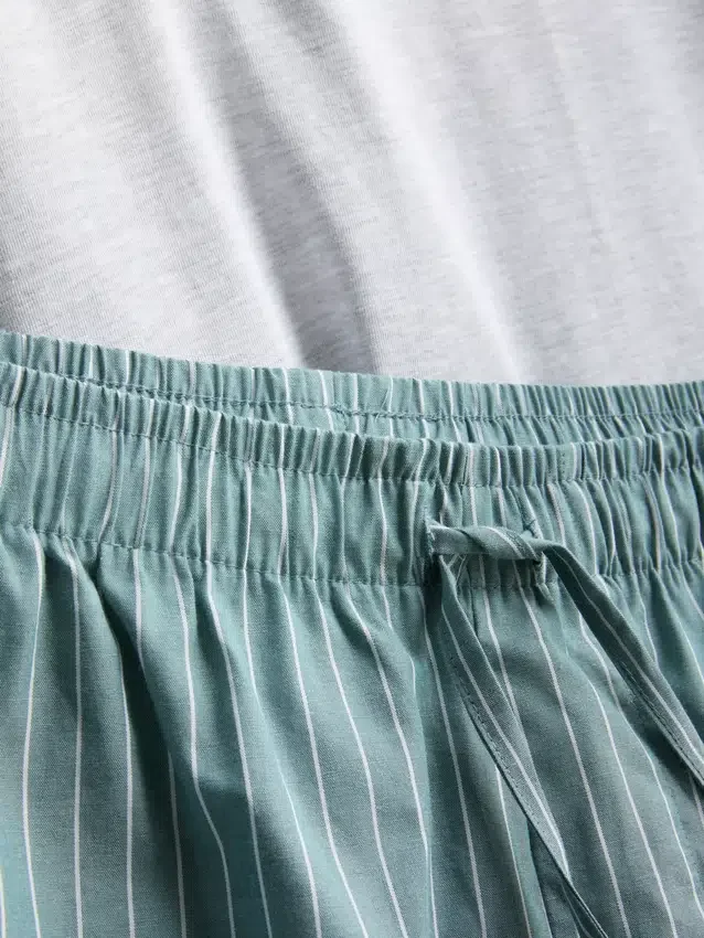 Strukturerat kort pyjamas-set med shorts
