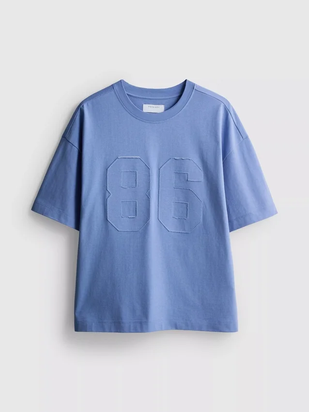 T-shirt med applikationsnummer