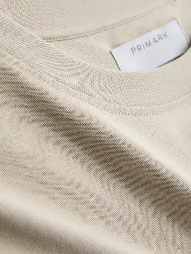 T-shirt med applikationsnummer