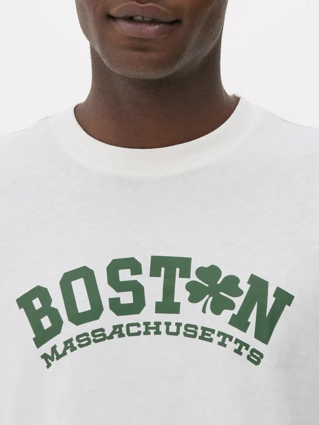 T-shirt med Boston-tryck