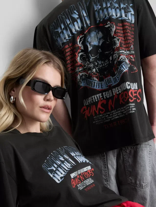 T-shirt med Guns N’ Roses-motiv