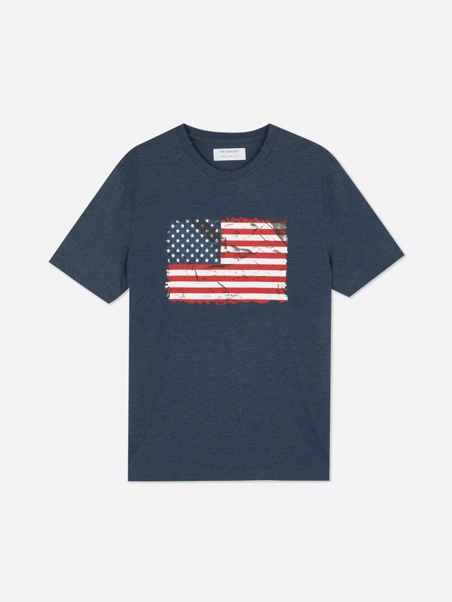 T-shirt med korta ärmar och amerikansk flagga