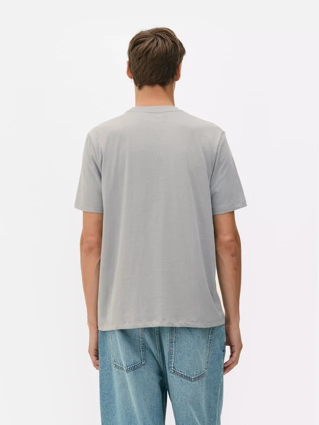 T-shirt med normal passform