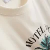 T-shirt med Paradise Beach-motiv