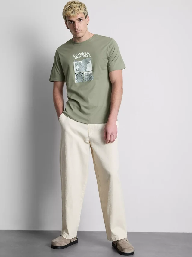 T-shirt med Pokémon-motiv