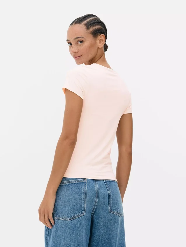 T-shirt med rund hals som en andra hud
