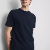 T-shirt med smal passform