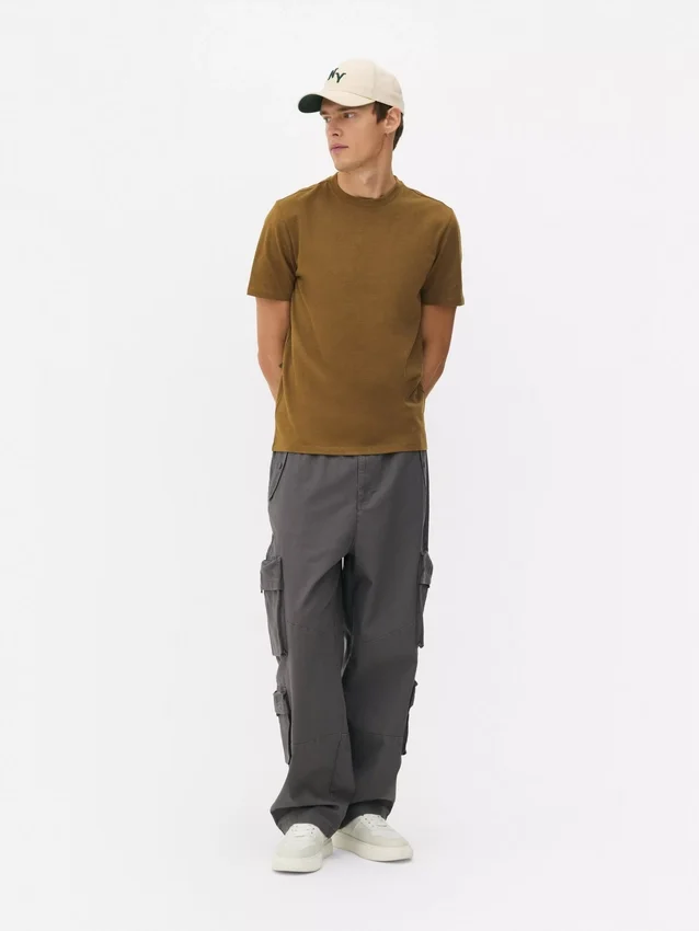 T-shirt med smal passform och stretch