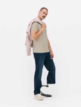 T-shirt med smal passform och stretch