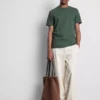 T-shirt med smal passform och stretch