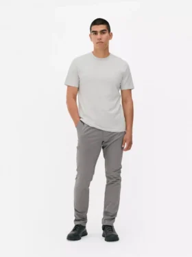 T-shirt med smal passform och stretch