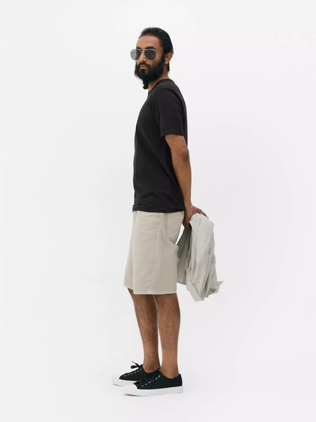 T-shirt med smal passform och stretch