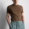 T-shirt med smal passform och stretch