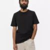 T-shirt med smal passform och stretch