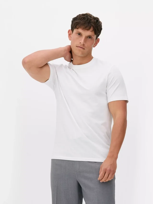 T-shirt med smal passform och stretch