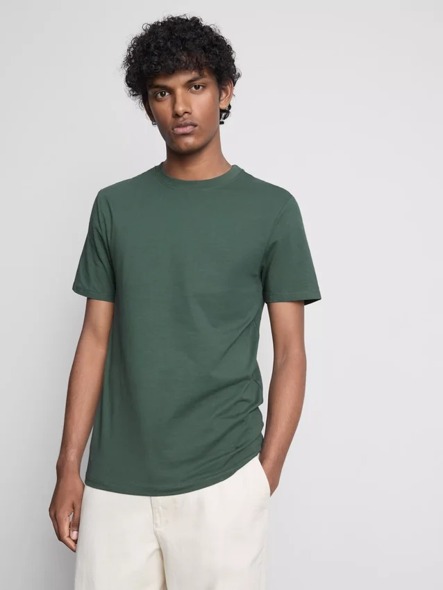T-shirt med smal passform och stretch