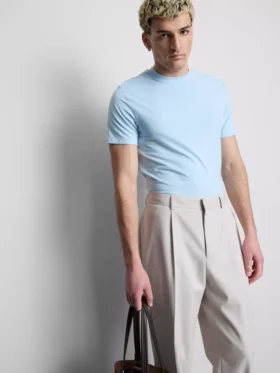 T-shirt med smal passform och stretch