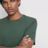 T-shirt med smal passform och stretch