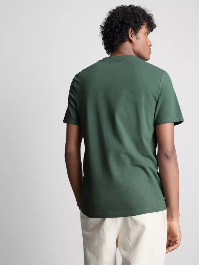 T-shirt med smal passform och stretch