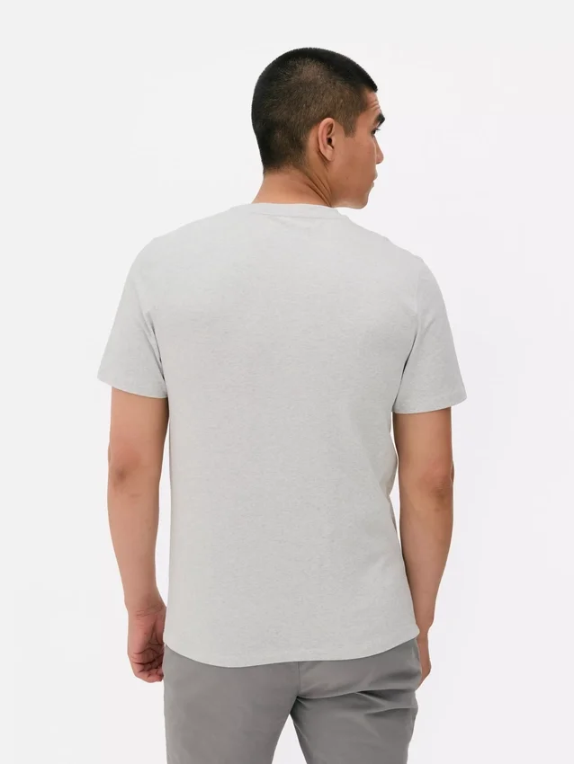 T-shirt med smal passform och stretch