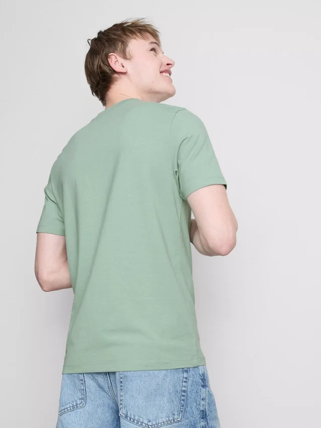 T-shirt med smal passform och stretch