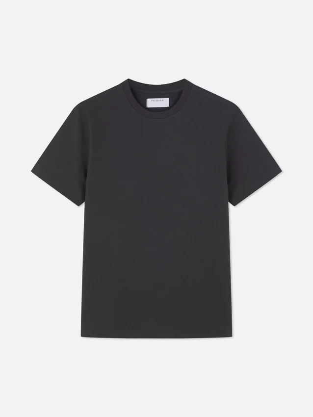 T-shirt med smal passform och stretch