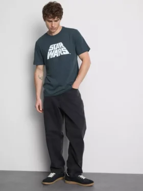 T-shirt med Star Wars-logotyp