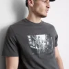 T-shirt med Tokyo-gatumotiv