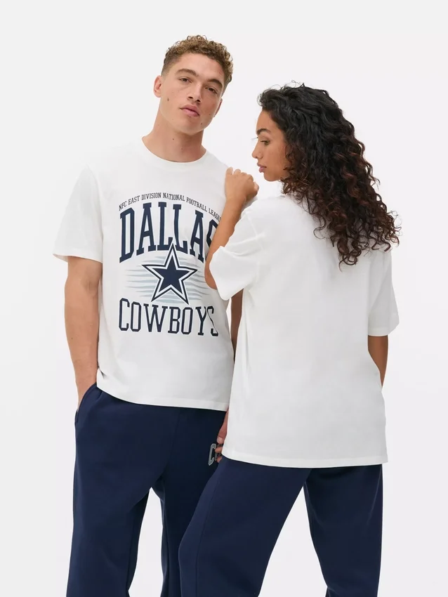 T-shirt med tryck av NFL Dallas Cowboys