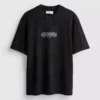 T-shirt med tryck på ryggen