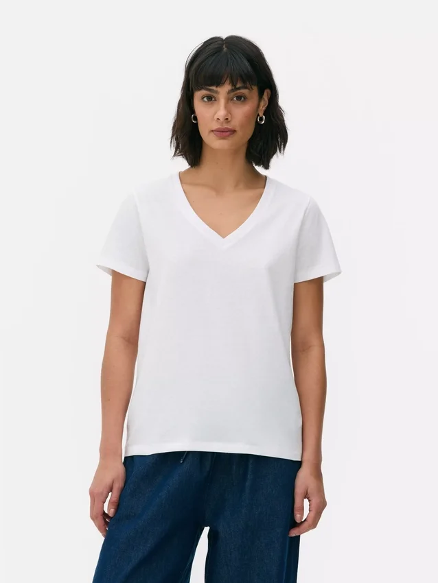 T-shirt med V-ringning