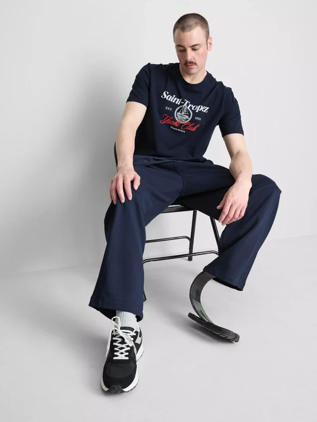 T-shirt med Yacht Club-motiv