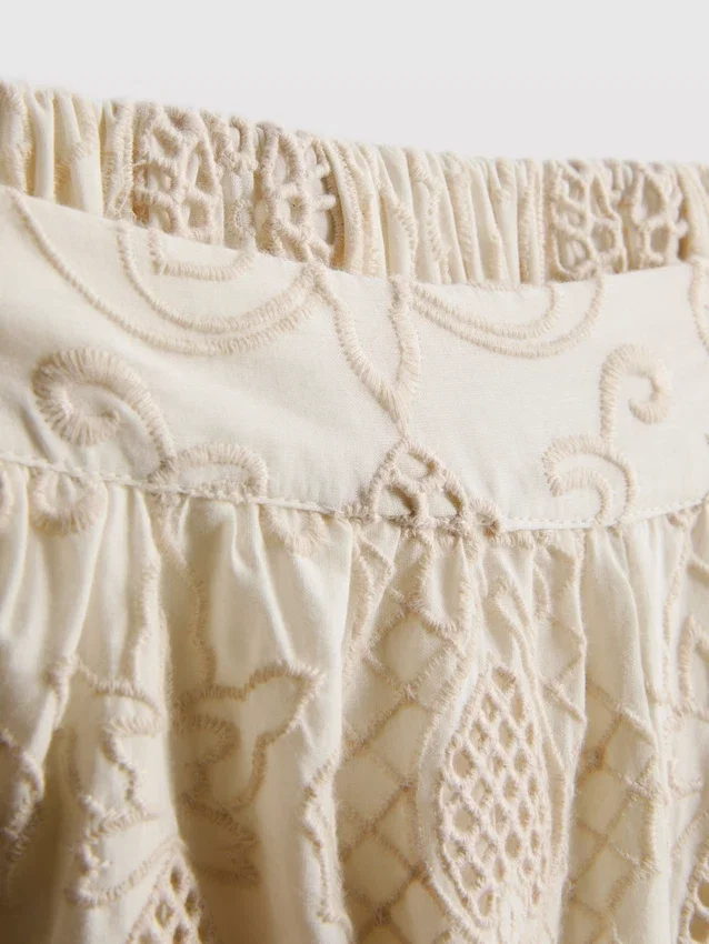 The Edit-bermudashorts i bomull med broderi