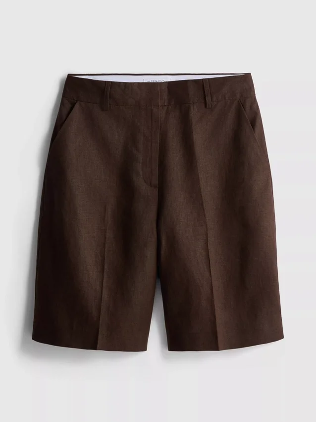 The Edit-bermudashorts i plisserat linne