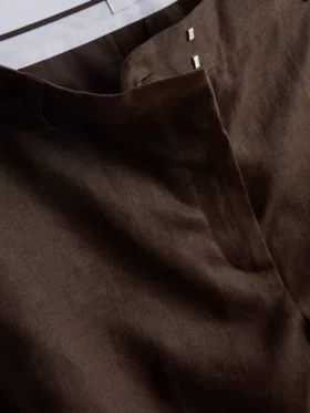 The Edit-bermudashorts i plisserat linne