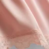 The Edit pyjamashorts i satin och spets