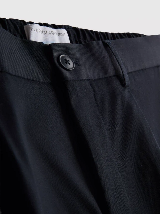 The Edit slim fit-byxor med peached-finish