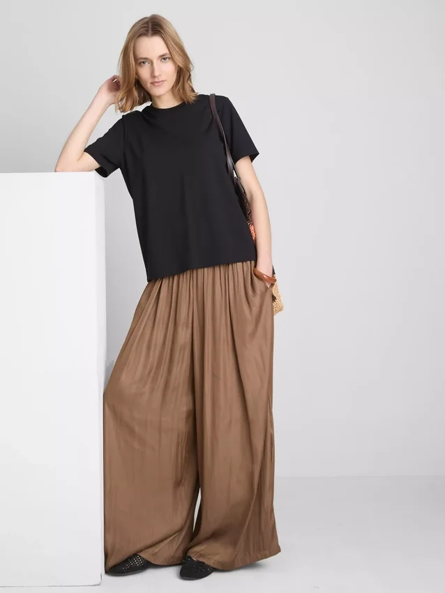 The Edit T-shirt med smal passform