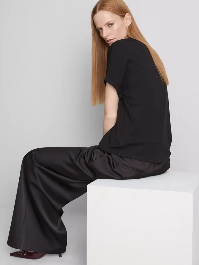 The Edit-t-shirt med sömdetaljer