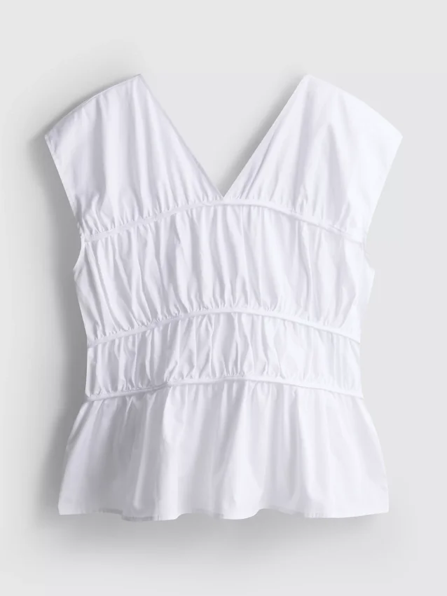 The Edit-top i poplin med rynkad V-ringning