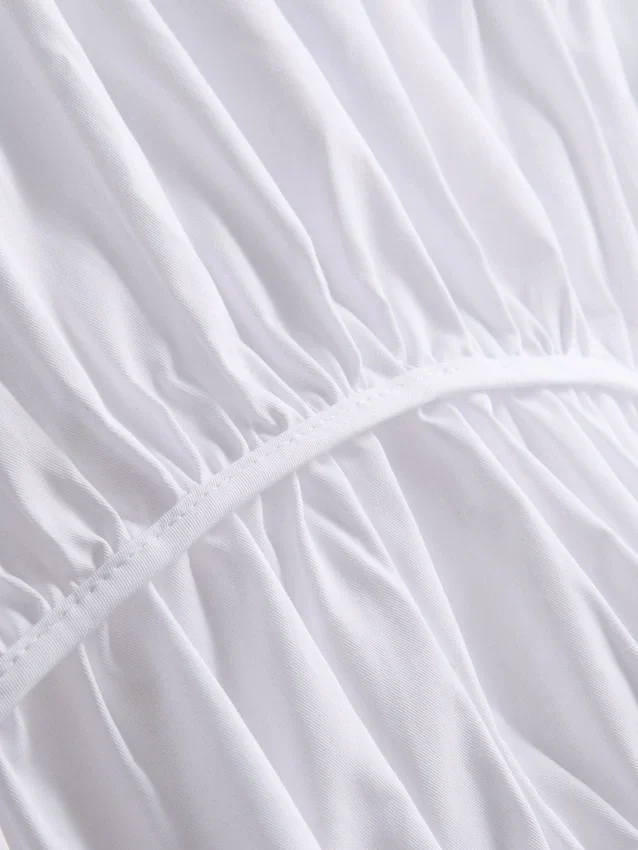 The Edit-top i poplin med rynkad V-ringning