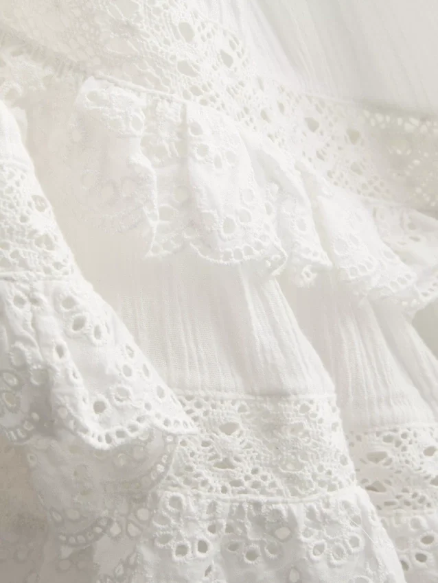 The Primark Scene | Asymmetrisk maxikjol med broderi