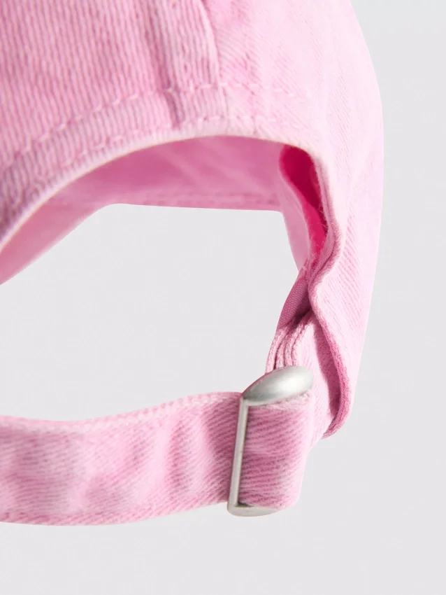 The Primark Scene | broderad basebollkeps med initialer