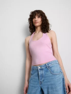 The Primark Scene | kort topp med halterneck