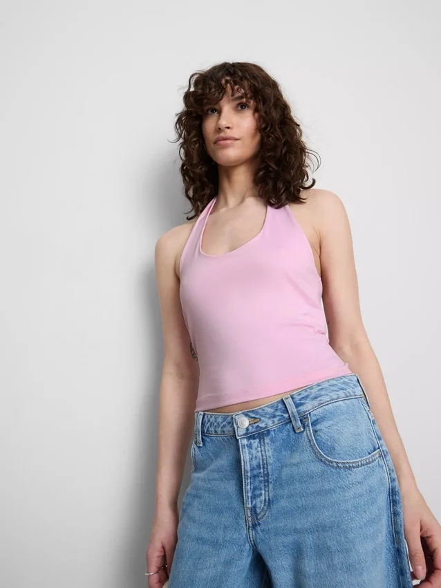 The Primark Scene | kort topp med halterneck