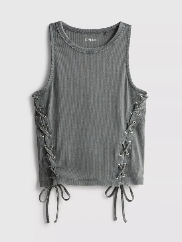 The Primark Scene | T-shirt med knytdetalj
