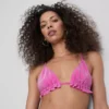 Triangelbikiniöverdel med glittrande volanger