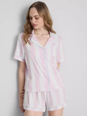Tryckt kort pyjamasar i boyfriend-stil