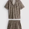 Tryckt kort pyjamasar i boyfriend-stil